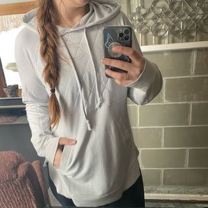 Maurices tunic length hoodie with quilting detail and kangaroo pocket.